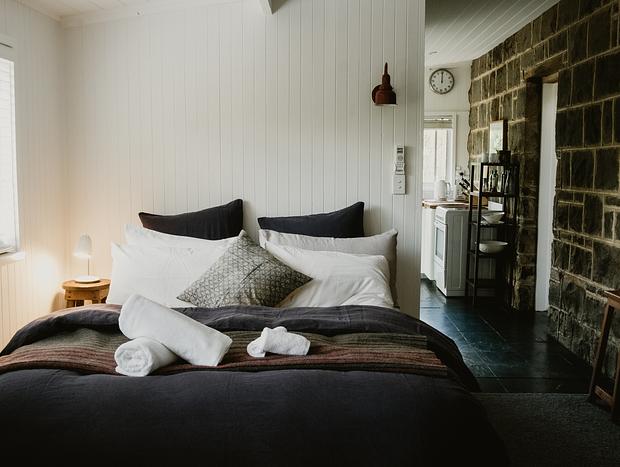 Photo 6 for Quiet Serenity at Ellerslie Cottage