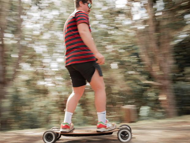 Photo 3 for Electric Long-boarding