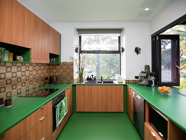 Photo 4 for The Royale Bundeena - a designer beach house in the Royal National Park!