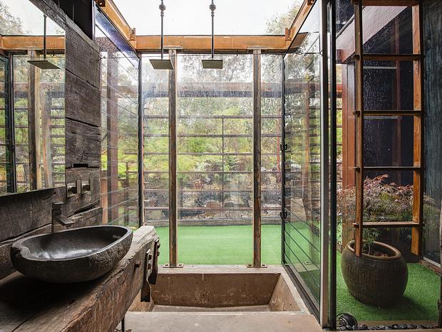 Photo 17 for Grand Living in an Eclectically Designed House
