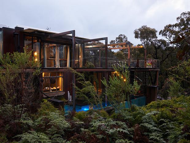 Photo 9 for Grand Living in an Eclectically Designed House