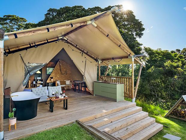 Photo 5 for Golden Emperor Safari Tent