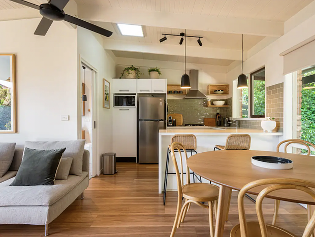 Photo 4 for Coastal cottage, perfectly positioned