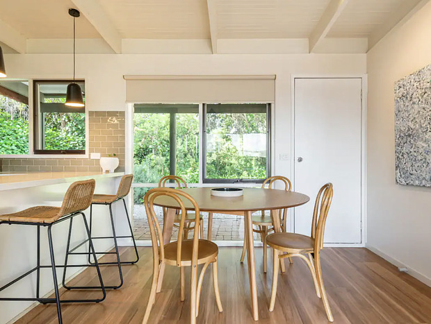 Photo 10 for Coastal cottage, perfectly positioned