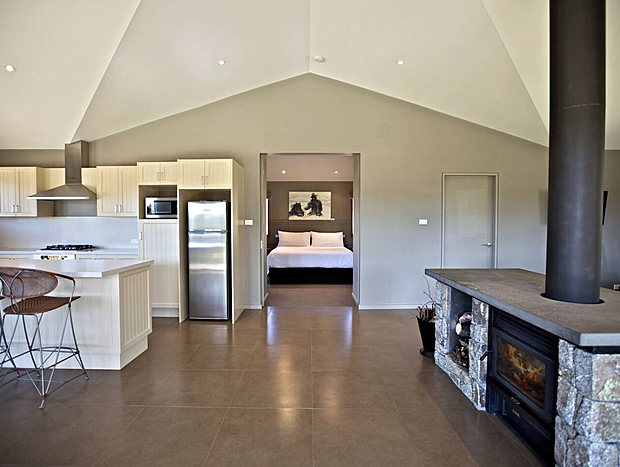 Photo 5 for High Country Lodge - One Bedroom