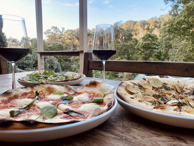 Photo 21 for The Barn - 5 acres of Idyllic Bushland With Views