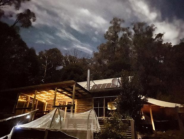 Photo 20 for The Barn - 5 acres of Idyllic Bushland With Views