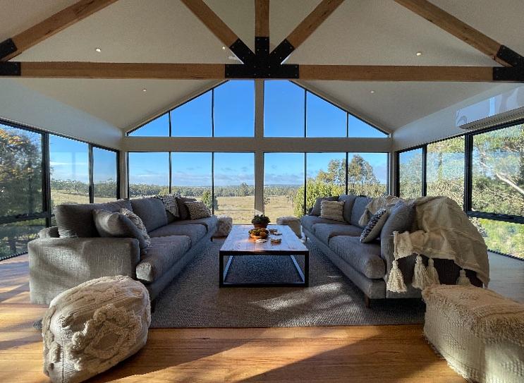 Stunning Springhill Views Luxury house for Rent in Springhill