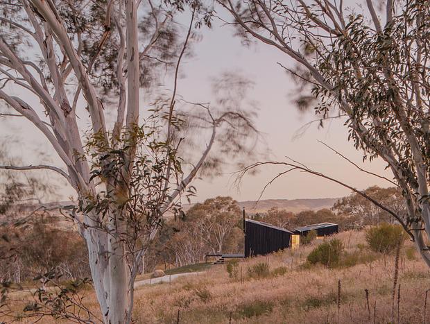 Photo 10 for Rural Luxury | Modern Alpine Cabin