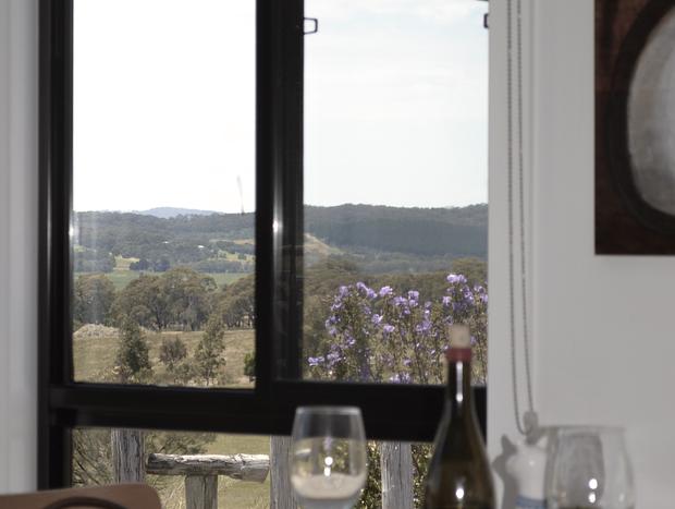 Photo 14 for Raglan Retreat - Peaceful Mountainside Views