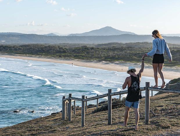Photo 2 for Kangaroos on a headland