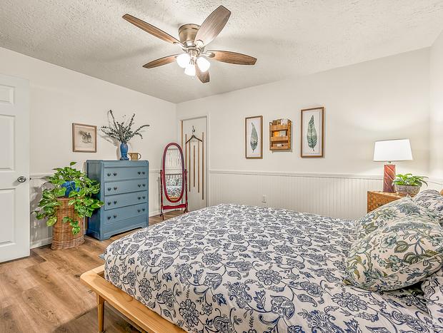 Photo 13 for Romantic Waterfront Cottage w/ EV Charger and Fireplace