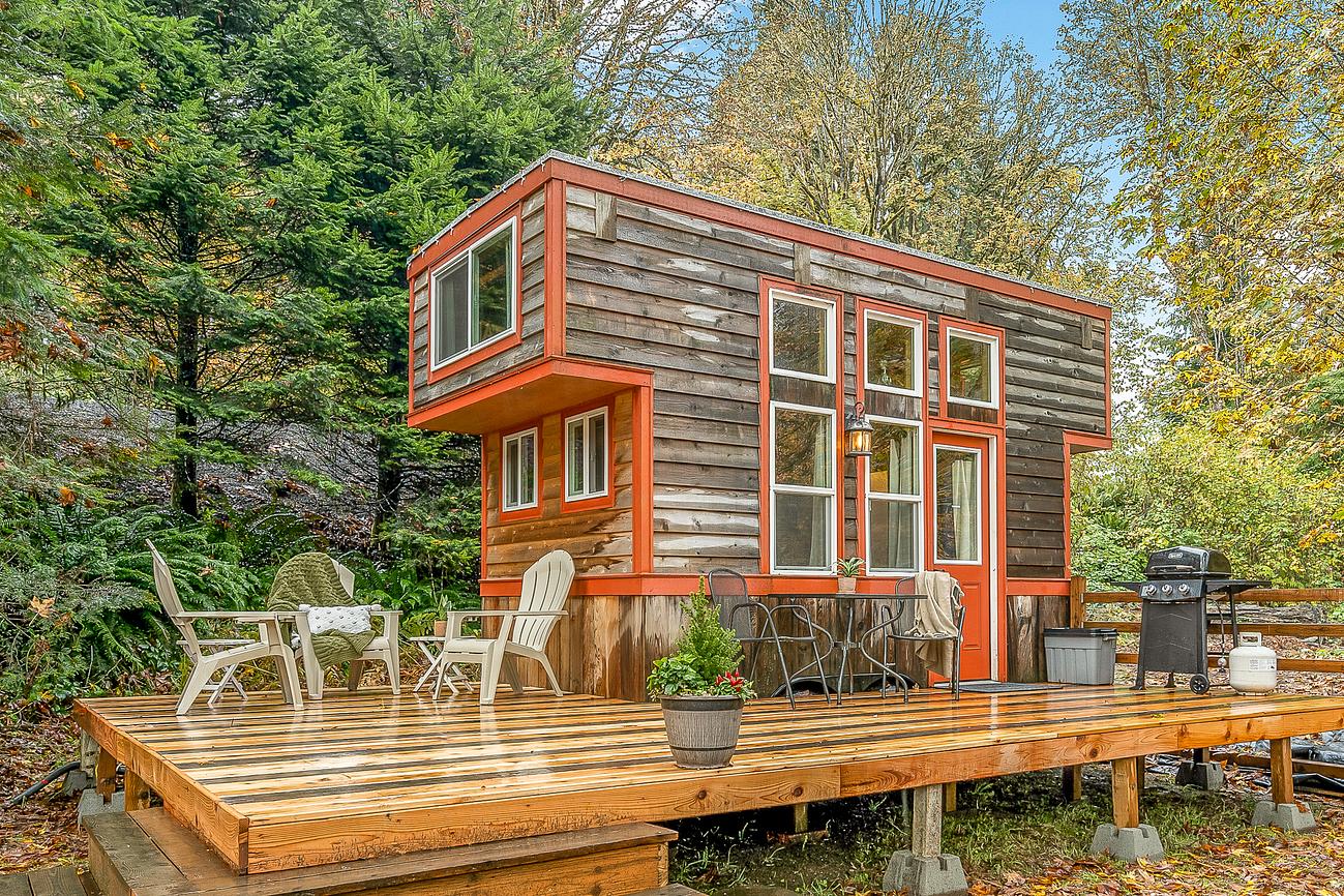 Lofted and Peaceful Forest Retreat - Tiny house for Rent in Longview ...