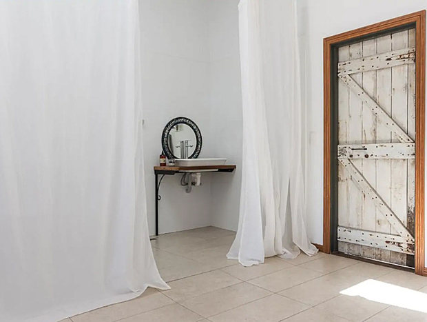 Photo 10 for Accessible Studio