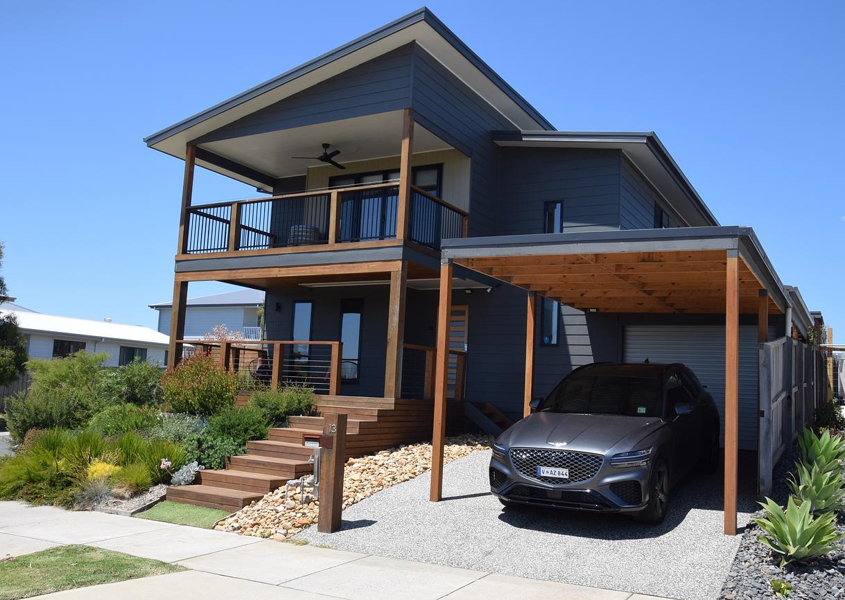 The beach house on Pembrey Pet Friendly Beach house for Rent in