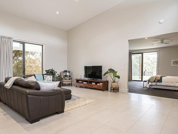 Photo 4 for Dale View Luxury Eco Accommodation