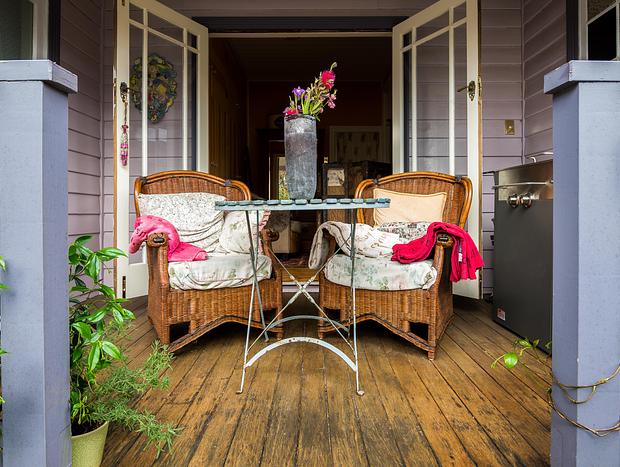 Photo 14 for Chinoiserie