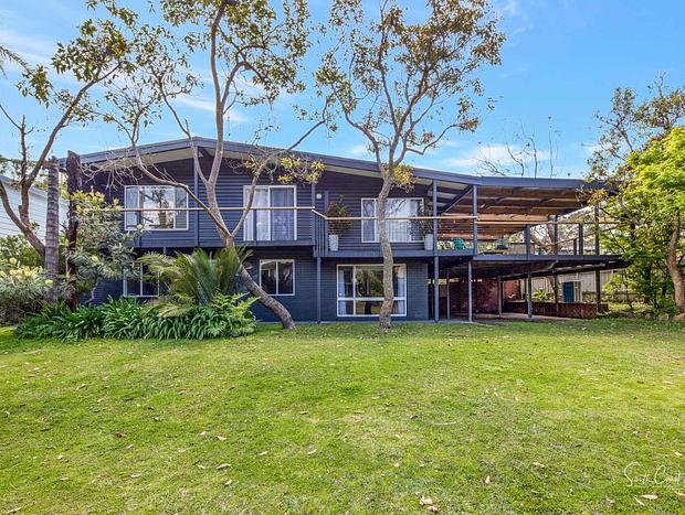 Photo 20 for Burroo Beach House - End of Summer Deals!