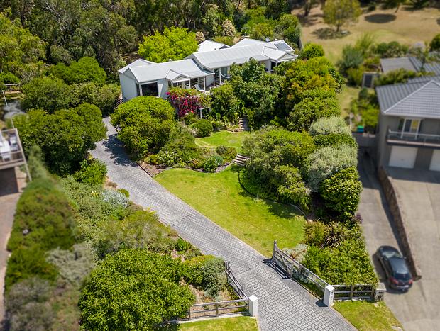 Photo 25 for Tranquil home with ocean views