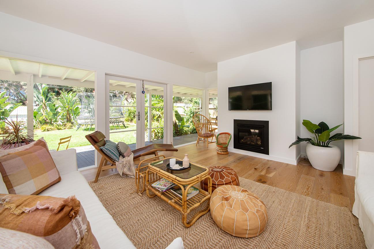 The Butler Steps to the Shore House for Rent in Rye, Mornington