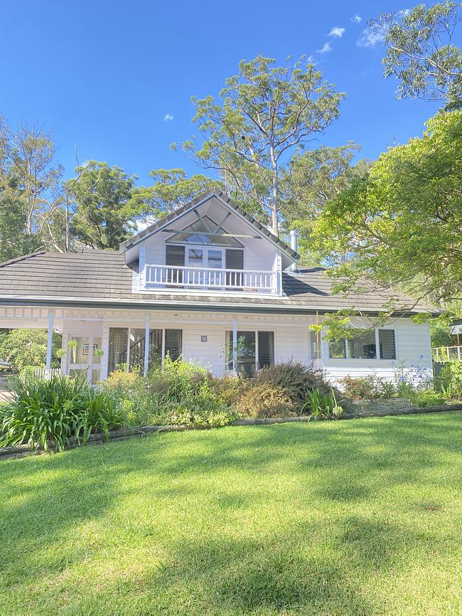 Pelican Lake Views Smiths Lake House for Rent in Smiths Lake