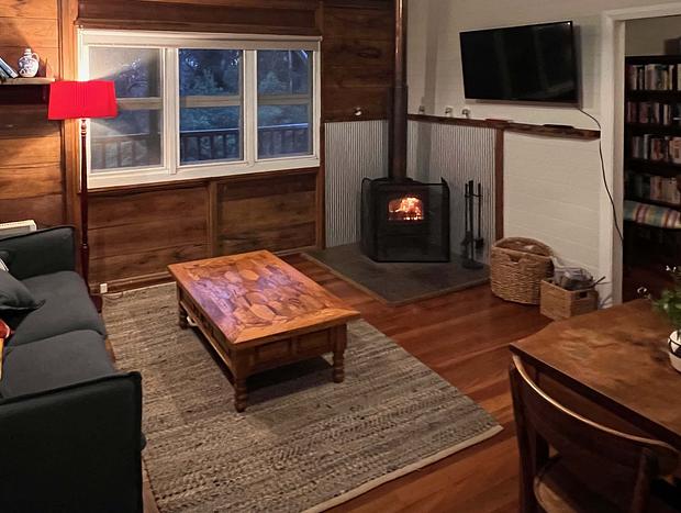 Photo 13 for Spacious Luxury Log Cabin Near Beach - dog-friendly & private at Bawley Ridge Farm