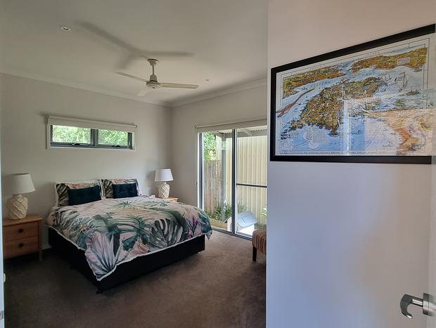 Photo 19 for Beachside House with Focus on Art