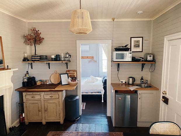 Photo 8 for Romance & Coziness at The Rose Cottage