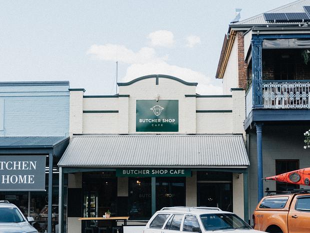 Photo 2 for undefined