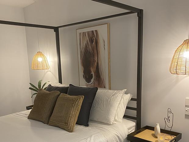 Photo 13 for Stylish Lakeside Cottage