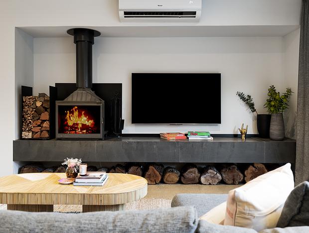 Photo 9 for The Anchorage - Cosy, Private, Coastal Retreat in Rye