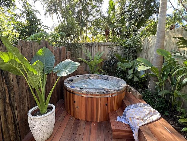 Photo 30 for Beach Jungle: Pool, Hot Tub & Fire Pit in Beachside Hideaway