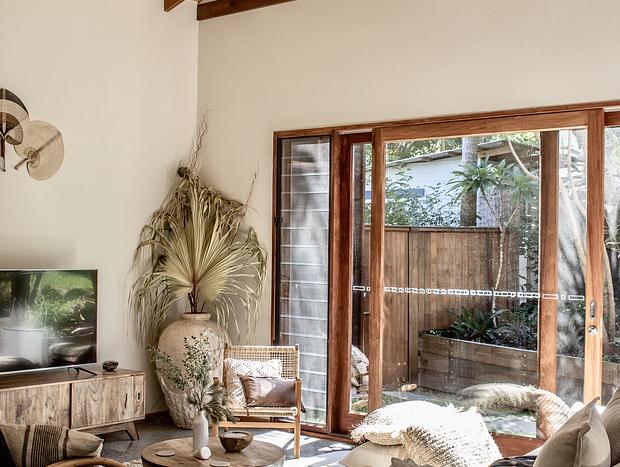 Photo 10 for Beach Jungle: Pool, Hot Tub & Fire Pit in Beachside Hideaway