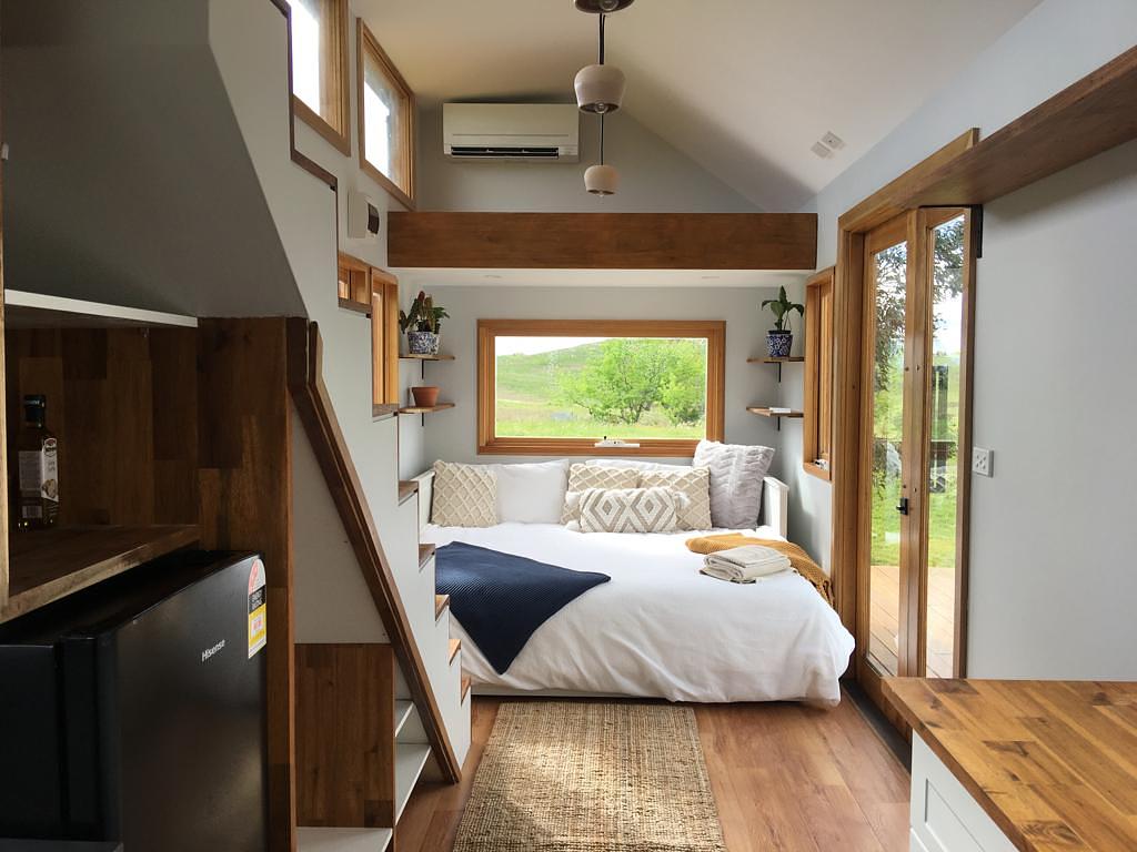 'Bertie' lakeside Tiny Home in Vineyard Tiny house for Rent in Wallaroo, Country NSW, NSW