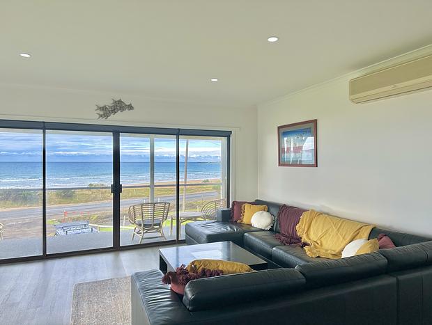 Photo 11 for Seaspray Beach House - Apollo Bay - Dog Friendly