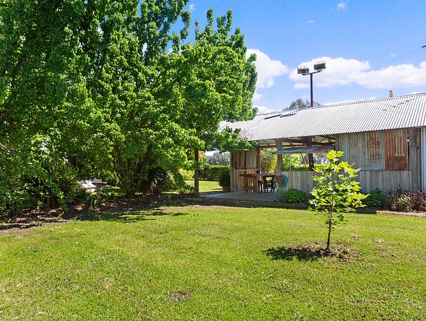 Photo 20 for Farm House at the Gateway to the King Valley