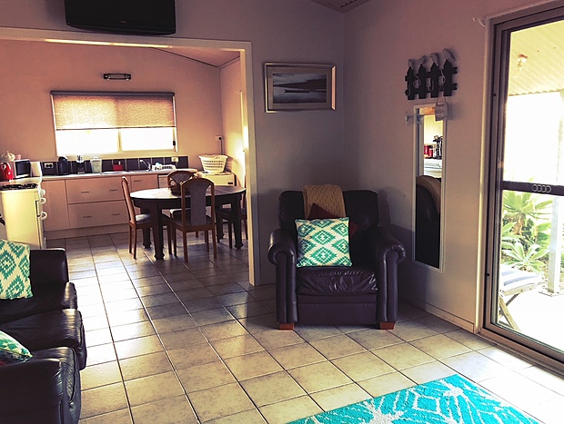 Photo 4 for Dam It Getaway- 2 bedroom cabin - Pet friendly