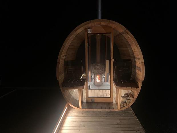 Photo 12 for Stylish Tiny Home in Trentham with a Luxurious Sauna!