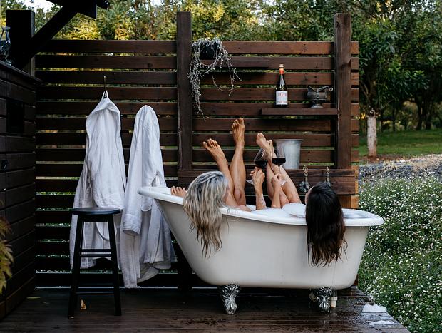 Photo 20 for Tiny Home with Outside Bath