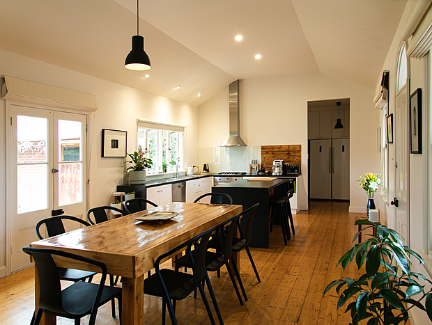 Photo 13 for Sunday House Maldon - Group Luxury Accommodation