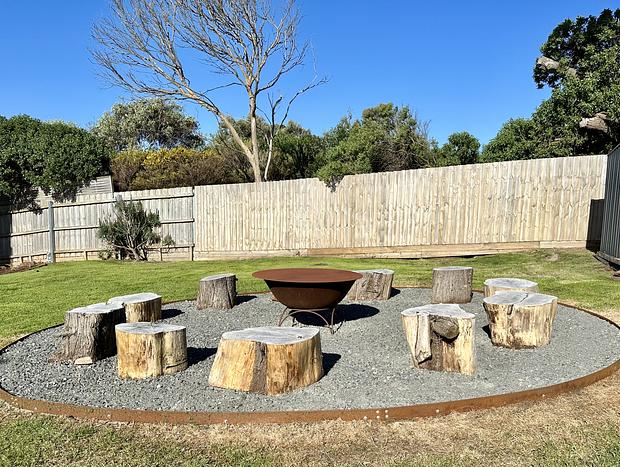 Photo 6 for Seaside Beach Indulgence with Bay Views, Shakabode