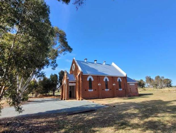 Photo 21 for The Vines - Wyuna: Luxury Church Retreat nr Echuca