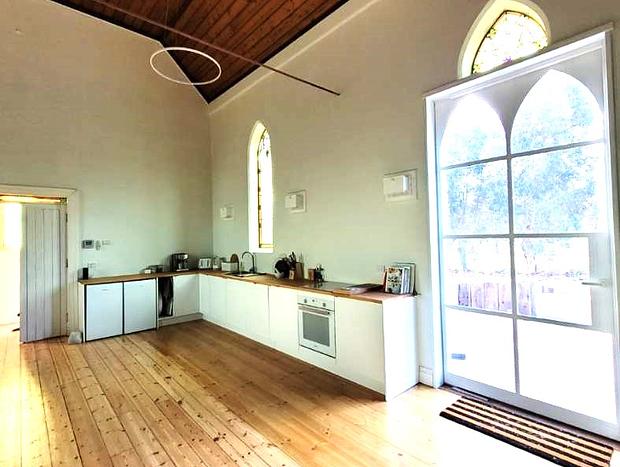 Photo 18 for The Vines - Wyuna: Luxury Church Retreat nr Echuca