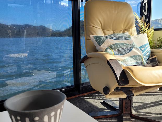 Photo 5 for Astoria Houseboat - Luxury Floating Apartment