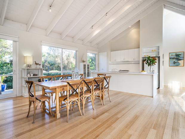 Photo 20 for Warrawee Beach Retreat - Sunday for Free! *Conditions apply - see below.