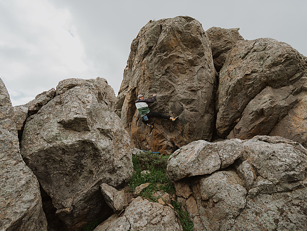 Photo 4 for Bouldering on Radar Ridge