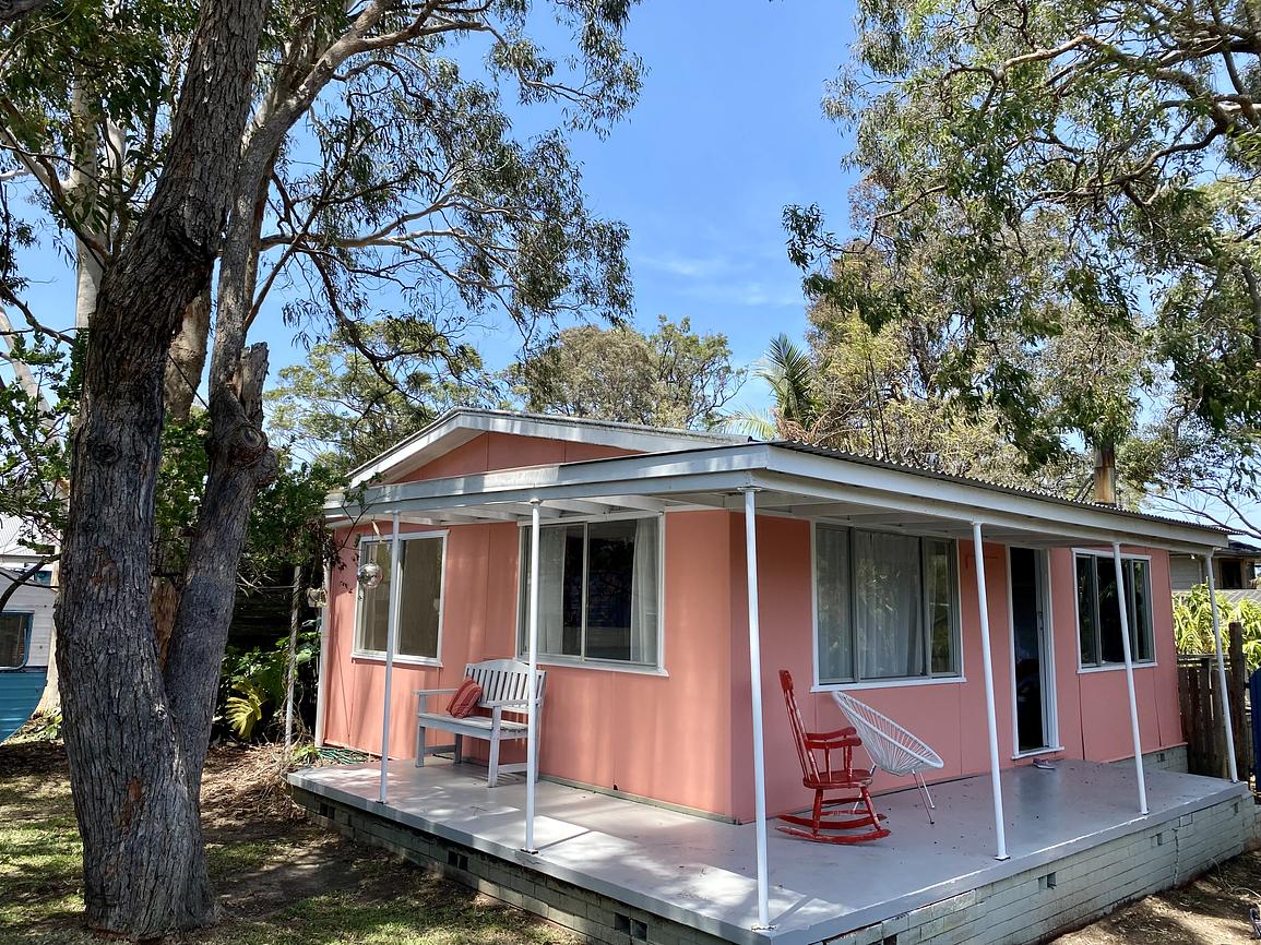 The Pink Beach Shack Beach house for Rent in Callala Bay, South Coast