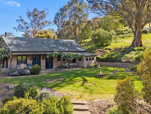 Photo 4 for Earthen home in Bonnie Doon, Australia