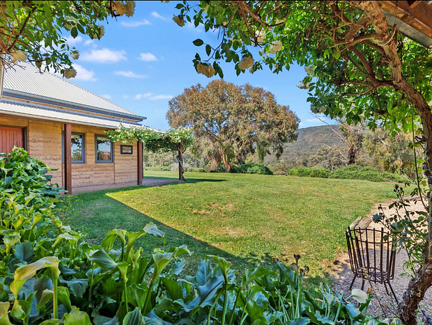 Photo 21 for Earthen home in Bonnie Doon, Australia