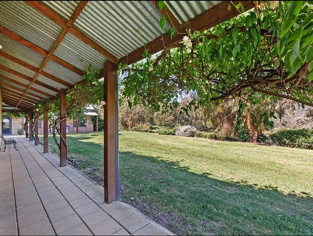 Photo 23 for Earthen home in Bonnie Doon, Australia